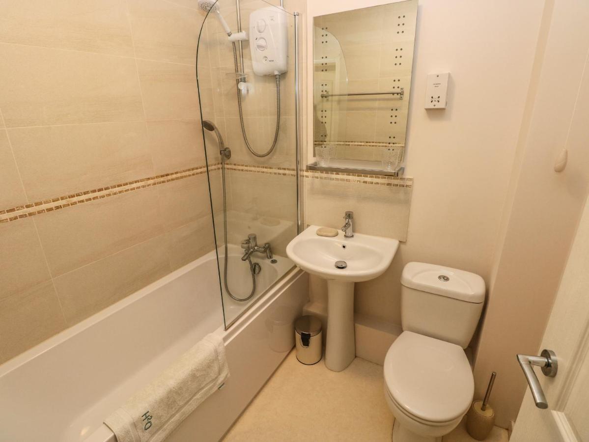 Villa Number 6 Oxwich Leisure Park à Swansea Extérieur photo